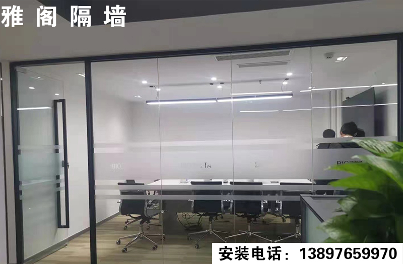 西寧城北歪歪樓單玻完工！